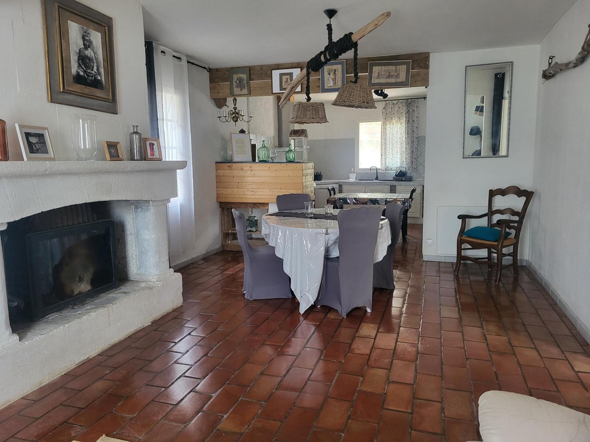 Maison Au Calme Sur Arles Villa Екстериор снимка
